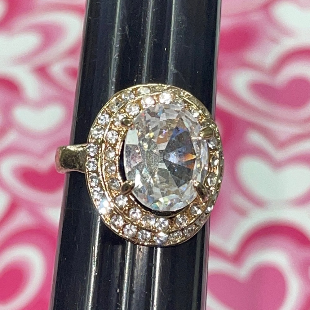 Gold Rhinestone Ring - Picture 6 of 10